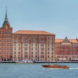 5* Hotel Hilton Molino Stucky